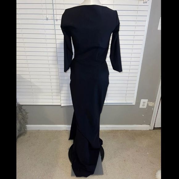 Chiara Boni La Petite Robe
Kate Slit-Detail Boatneck Gown - Picture 7 of 10